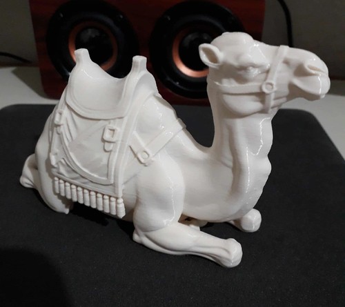 Sitting camel figurine - sitting,